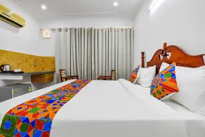 FabHotel Umrao Haveli With Pool - Camera