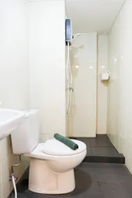 Fully Furnished 2BR Apartment at M-Town Residence - Badrum