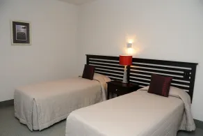 Emerald Hotel - Habitación