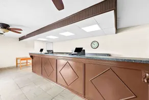 Clarion Inn & Suites near the Leconte Center Pigeon Forge - Hall