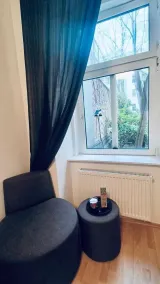 Comfy 3BR Apt for Groups, 10-Min to Währinger Park - Vista dalla camera