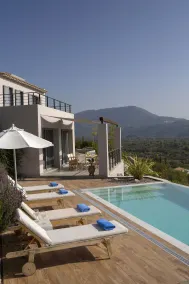 Anemos Luxury Villas - Basseng