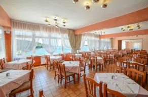 Centinera Deluxe Mobile Homes - Restaurang
