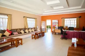 PELICAN LODGE - LAKE ELEMENTAITA - Réception