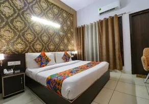 FabHotel K9 Regency I - Chambre