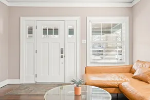 Adorable Broad Ripple Duplex - Indgang