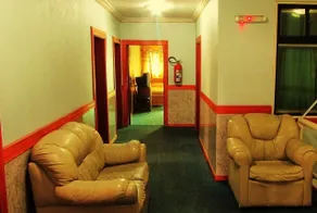 Hotel New Asturias - Lobby sitting area