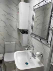 Paradise Apartment- Female Only - Bathroom