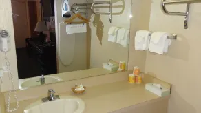 Baymont by Wyndham Petoskey - Salle de bain