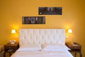 NeapolitanTrips Hotel - Room