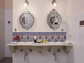 Dev Shree Deogarh - Badezimmer