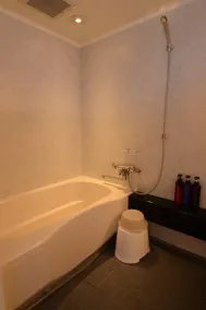 Van Cort Landt Hotel - Bathroom