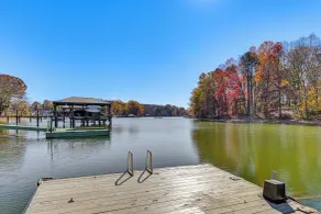 Boaters Paradise on Lake Norman w/ Private Dock! - Innvendig