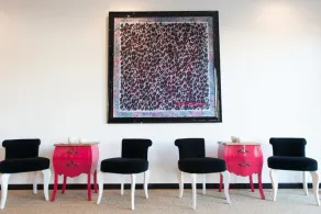 Hôtel Catalpa - Coin salon dans le hall