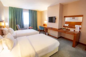 Nevali Hotel & Convention Center - Habitación