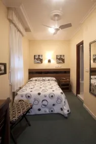 Hotel Castilla - Chambre