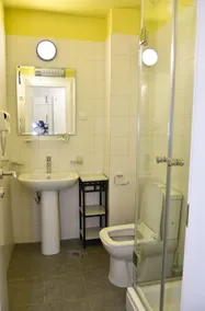 Osten Art Hotel - Bathroom