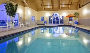 Quality Inn & Suites Stillwater - Pool