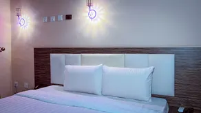 Mo-House Hotels and Events Centre - Room