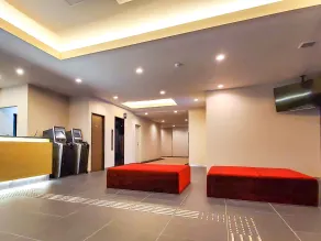 HOTEL LiVEMAX Kyoto Nijojonishi - Lobby