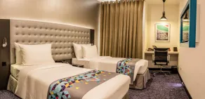 Fairway Colombo - Sri Lanka's First Hotel With Robot Technology - Chambre