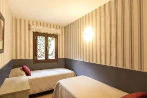 Hotel y Apartamentos DES PUIG - Værelse