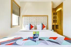 FabHotel Naman Palace - Chambre