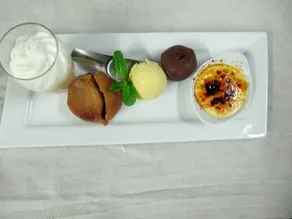 Logis Hôtel Restaurant Cazes Arazat - Restaurang