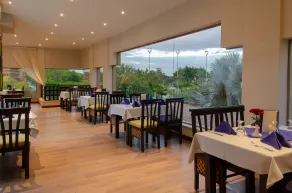 Swiss Inn Pyramids Golf Resort - Restaurant