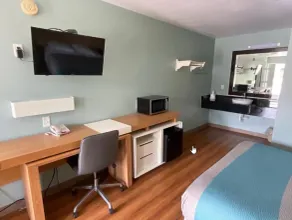 Country Yard Inn Sikeston - Miner Exit 67 on I-55 - Room
