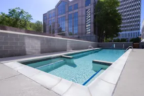 Home2 Suites by Hilton Greenville Downtown - Piscina