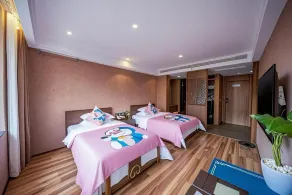 Zhangjiajie Tianchong Yunhai Courtyard Hotel-At the East gate of Zhangjiajie National Forest Park English Butler, Free Luggage Storage, Tour Plan -reserve tickets for various scenic spots-Self-Service Laundry - Habitación