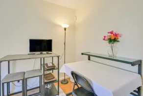 Cozy Bay Shore Condo Near Museums & Outdoor Rec! - Interior