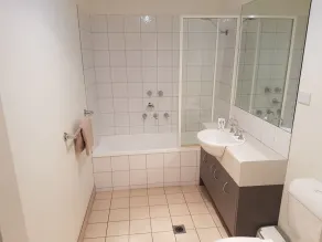 24 Gillies St Apartment - Badrum