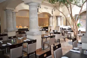 Doubletree by Hilton Houston Hobby Airport - Restaurant