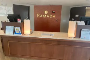 Ramada by Wyndham Minneapolis Golden Valley - Réception