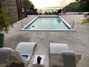 Vista Ocean Suites - Pool