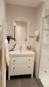 Hôtel Chez Jacqueline - Badeværelse