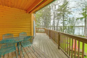 Waterfront Davis Pond Cabin w/ Dock + Kayaks! - Interiør