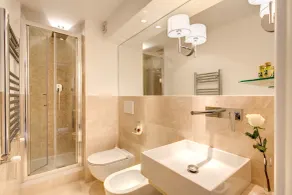 Pantheonview - Luxury Suites - Baño