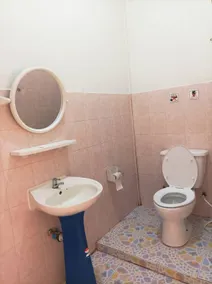 Vimanmek Resort - Bathroom