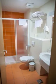 Hotel Bela Krajina - Badezimmer