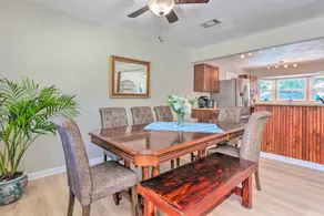 Near Beach • Private Pool • Fenced Yard • Stepfree - Innvendig