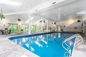 Quality Inn Shelburne - Burlington - Piscine