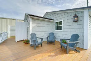 Vintage Surf City Cottage - 132 Steps to Beach! - Intérieur