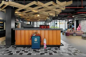 Moxy Alfragide Lisboa - Réception