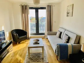 New Central Woking 1 and 2 Bedroom Apartments with Free Gym, close to Train Station - Chambre