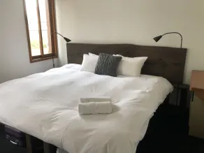 The Joint - Room