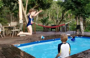 Maya Hill Lodge - Pool