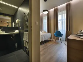 EA Hotel New Town - Room